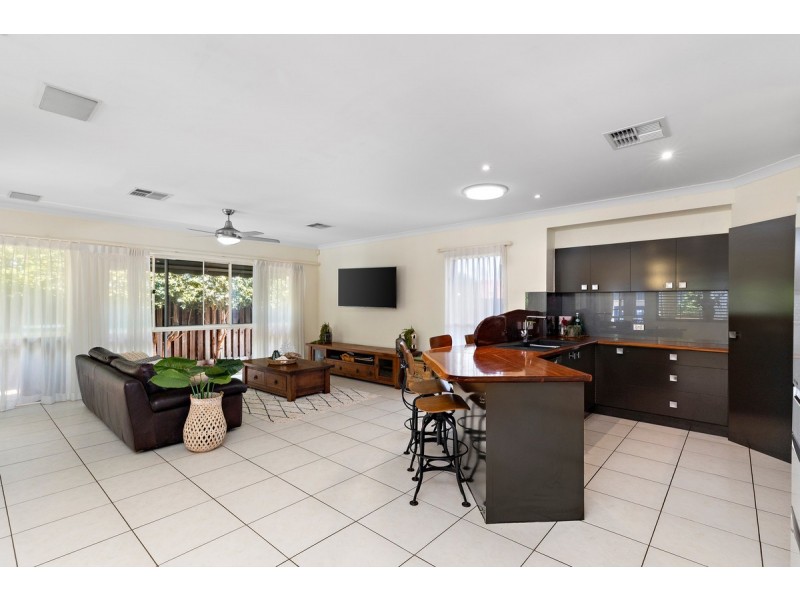 581 Main Road, Wellington Point QLD 4160