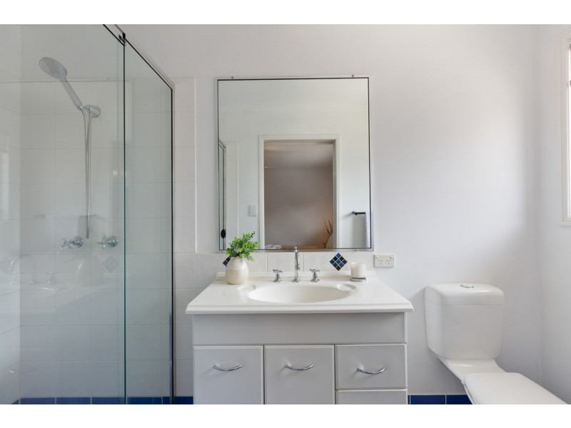 20 Gladebourne Crescent, Victoria Point QLD 4165