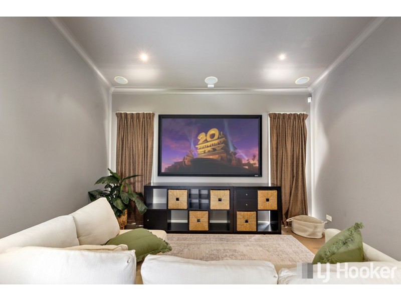 4 Themeda Court, Victoria Point QLD 4165