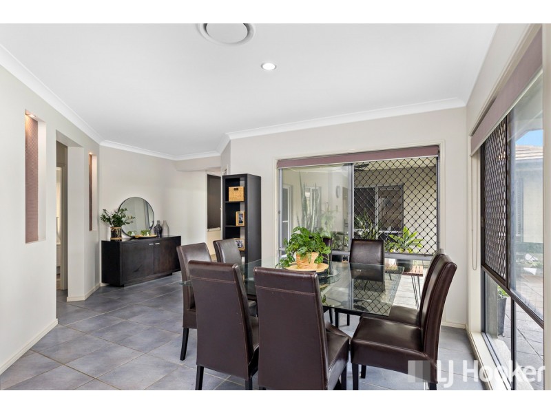 4 Themeda Court, Victoria Point QLD 4165