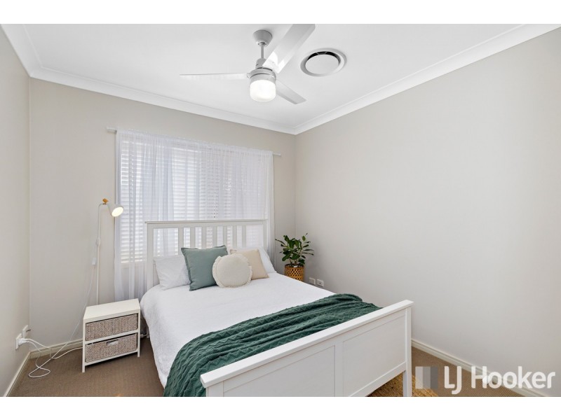 4 Themeda Court, Victoria Point QLD 4165