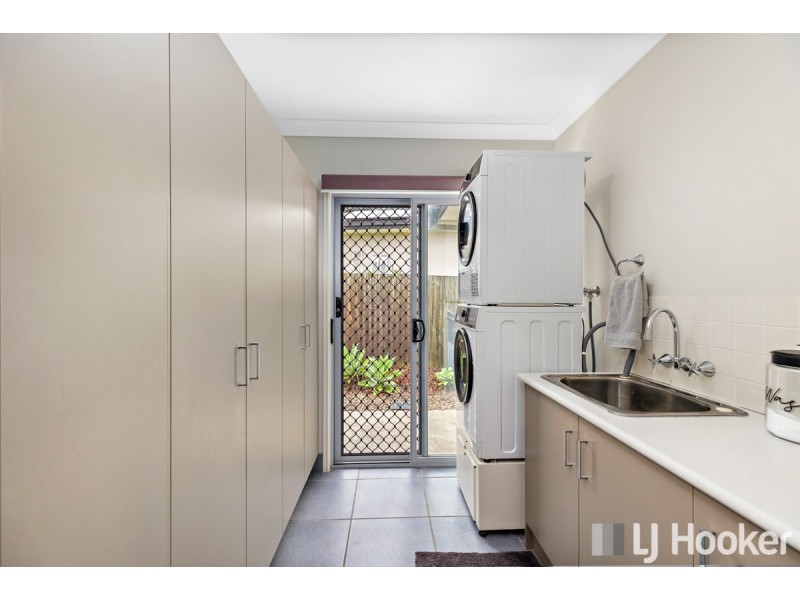 4 Themeda Court, Victoria Point QLD 4165