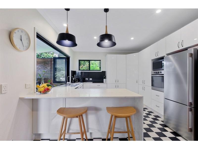 5 Hartland Street, Manly West QLD 4179