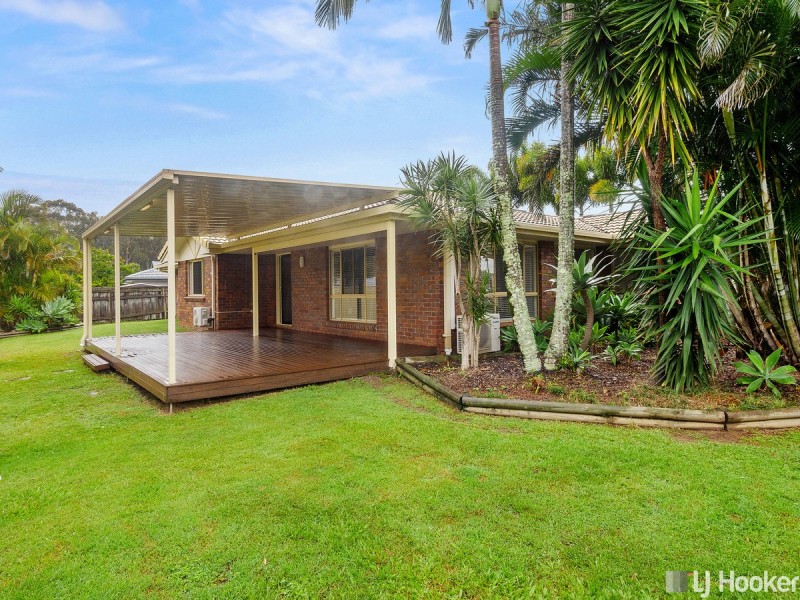 17 Poinciana Avenue, Victoria Point QLD 4165