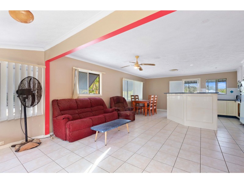 33 Charles Canty Drive, Wellington Point QLD 4160