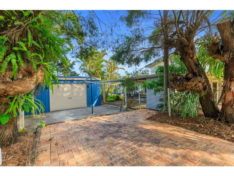 33 Charles Canty Drive, Wellington Point QLD 4160
