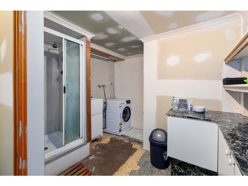 33 Charles Canty Drive, Wellington Point QLD 4160