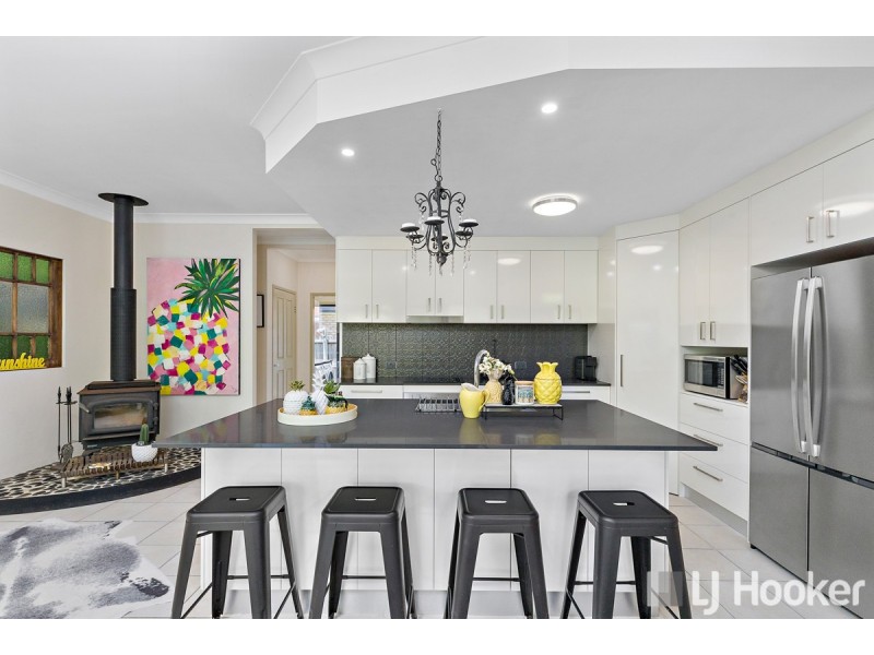 2 Nutmeg Court, Birkdale QLD 4159