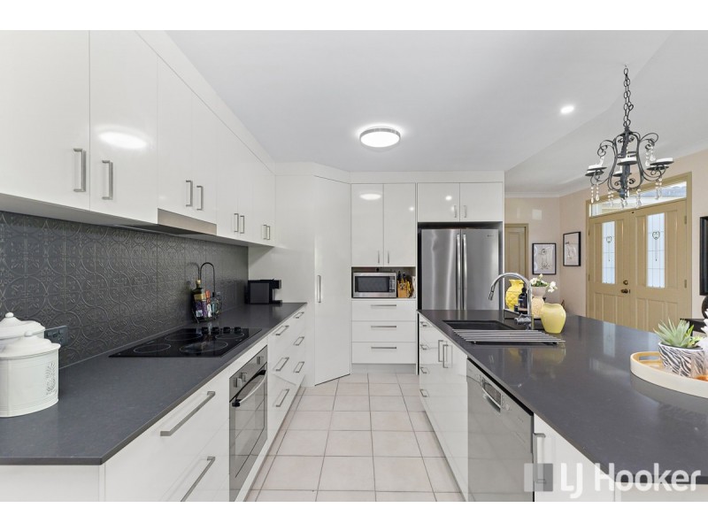 2 Nutmeg Court, Birkdale QLD 4159