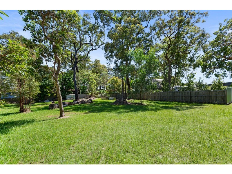 3 Double Bay Street, Macleay Island QLD 4184