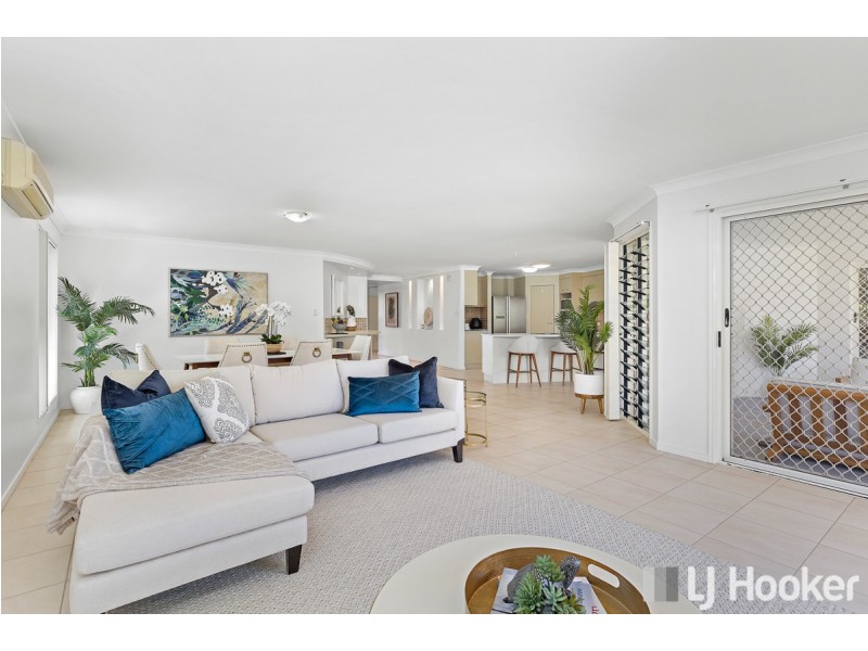 6 Saranah Place, Wellington Point QLD 4160