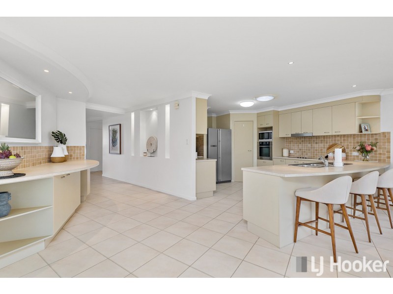 6 Saranah Place, Wellington Point QLD 4160