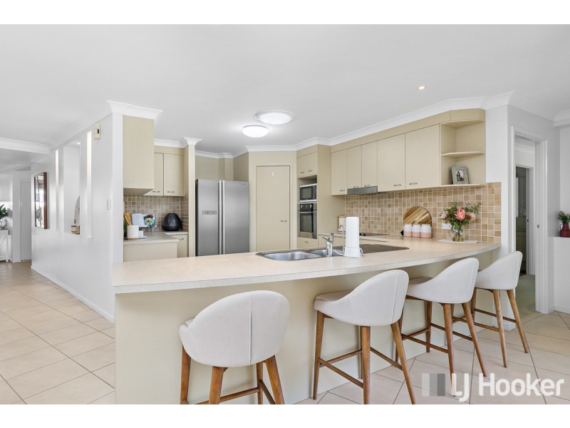 6 Saranah Place, Wellington Point QLD 4160