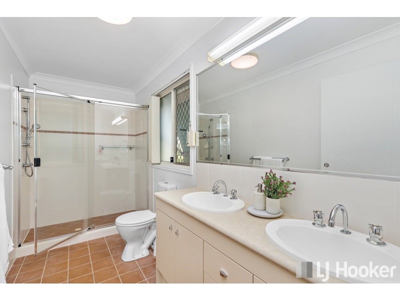 6 Saranah Place, Wellington Point QLD 4160