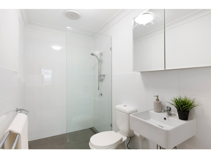 10/27 Pittwin Road North, Capalaba QLD 4157