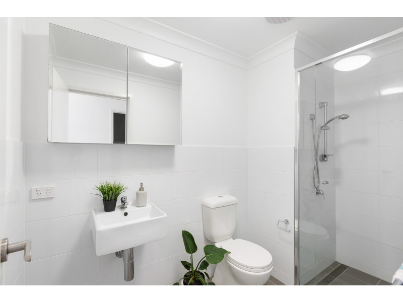 10/27 Pittwin Road North, Capalaba QLD 4157