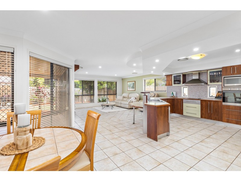 583 Main Road, Wellington Point QLD 4160
