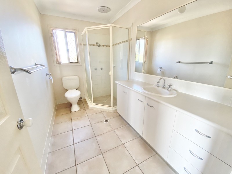2 Burkett Crescent, Victoria Point QLD 4165