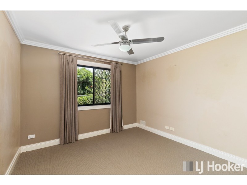 14 Gleneagles Court, Redland Bay QLD 4165