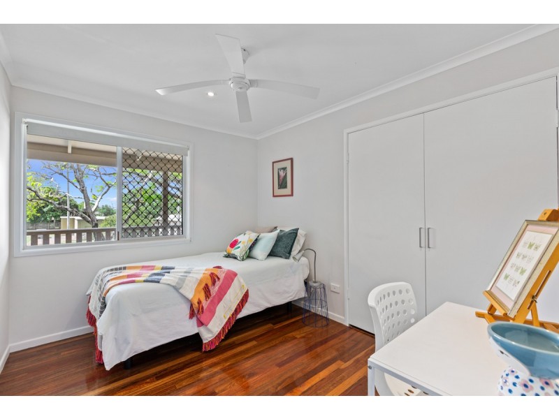 21 Warner Street, Wellington Point QLD 4160