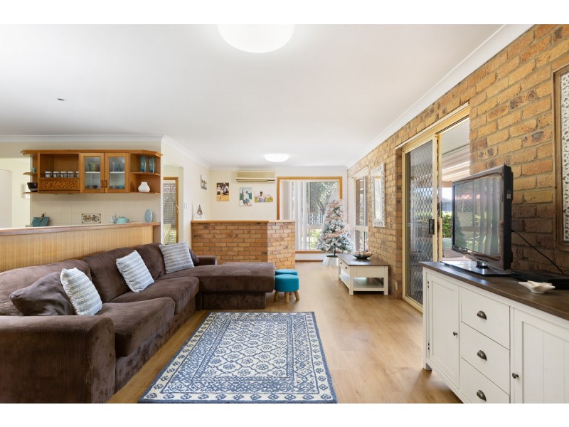 3 Viewfield Street, Redland Bay QLD 4165