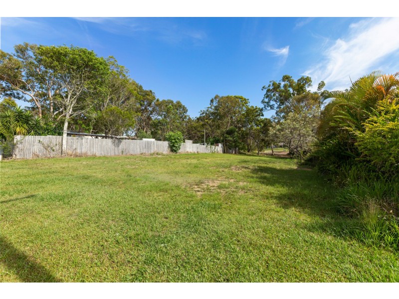 61 Eastbourne Terrace, Macleay Island QLD 4184