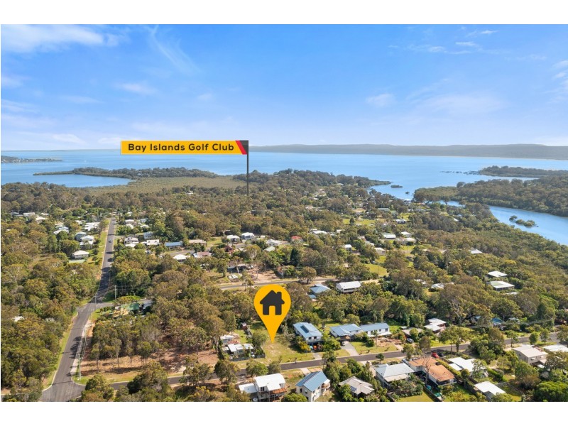 61 Eastbourne Terrace, Macleay Island QLD 4184