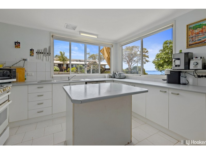 6 Cartwright Street, Victoria Point QLD 4165