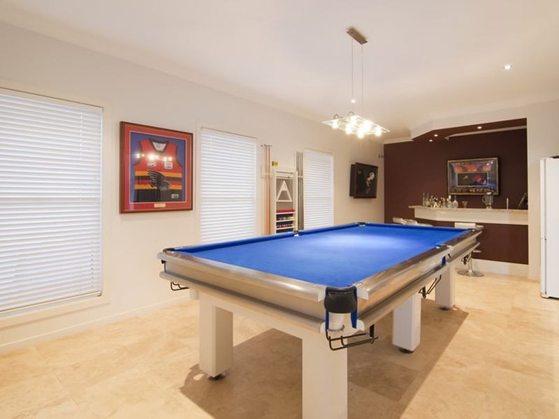 60 Penzance Drive, Redland Bay QLD 4165