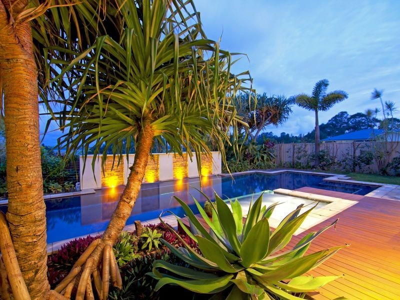 60 Penzance Drive, Redland Bay QLD 4165