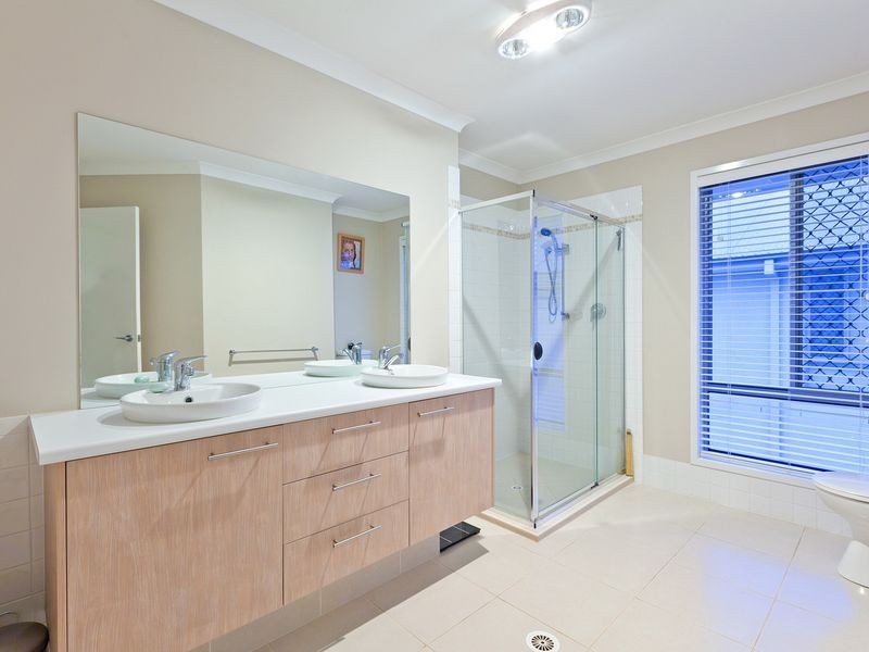 25 Whitby Place, Thornlands QLD 4164