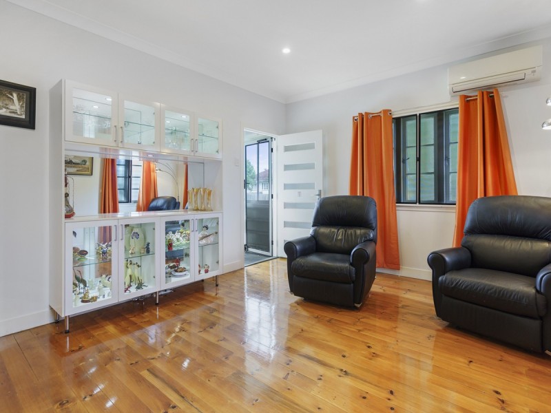 44 Mar Street, Holland Park QLD 4121