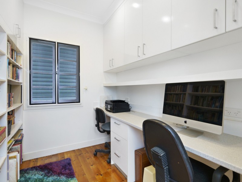 44 Mar Street, Holland Park QLD 4121