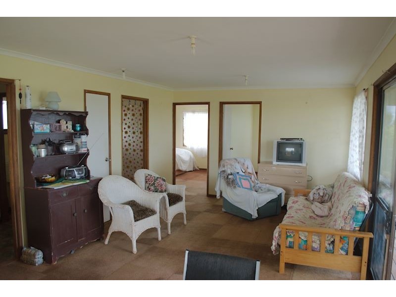 12 Highland Street, Russell Island QLD 4184