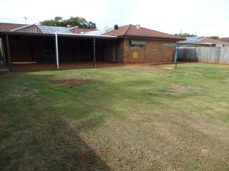 275 Bloomfield Street, Cleveland QLD 4163