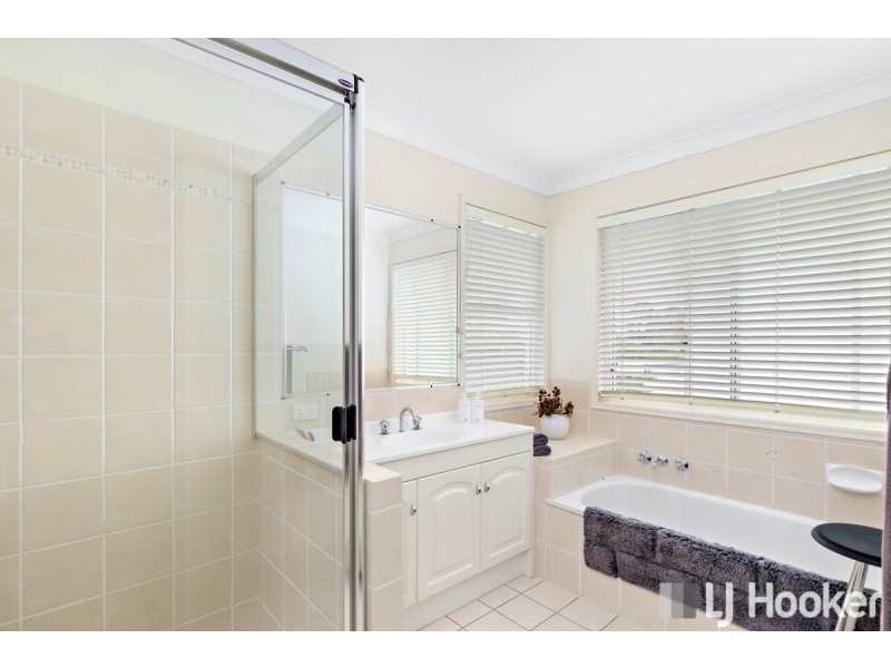 6 Plantation Place, Wellington Point QLD 4160