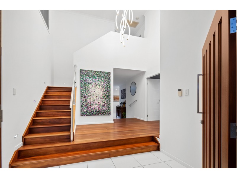 10 Seaspray Street, Thornlands QLD 4164