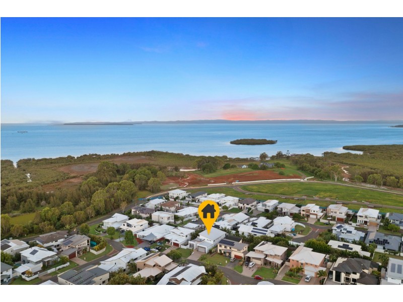 10 Seaspray Street, Thornlands QLD 4164