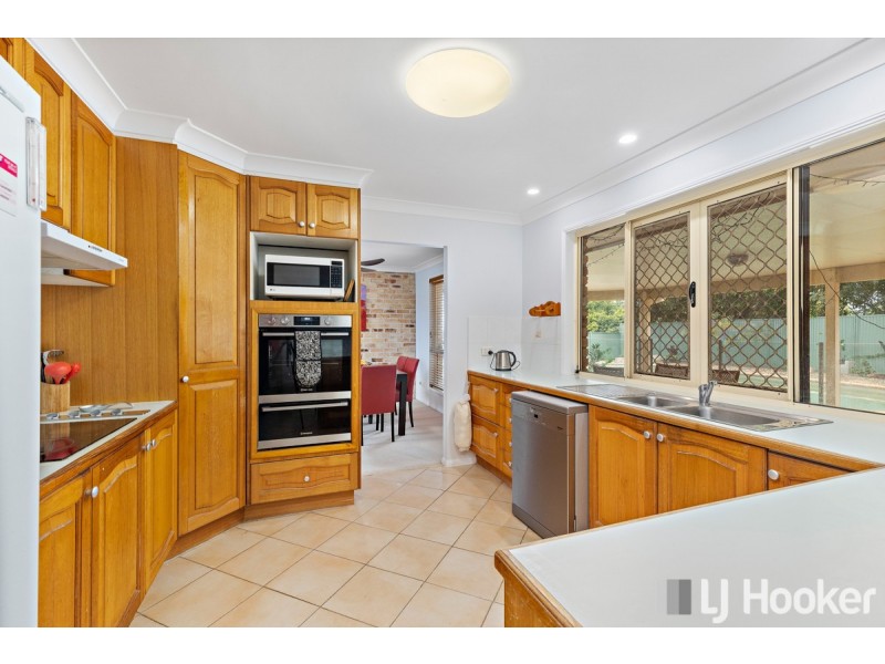 17 Champagne Crescent, Thornlands QLD 4164