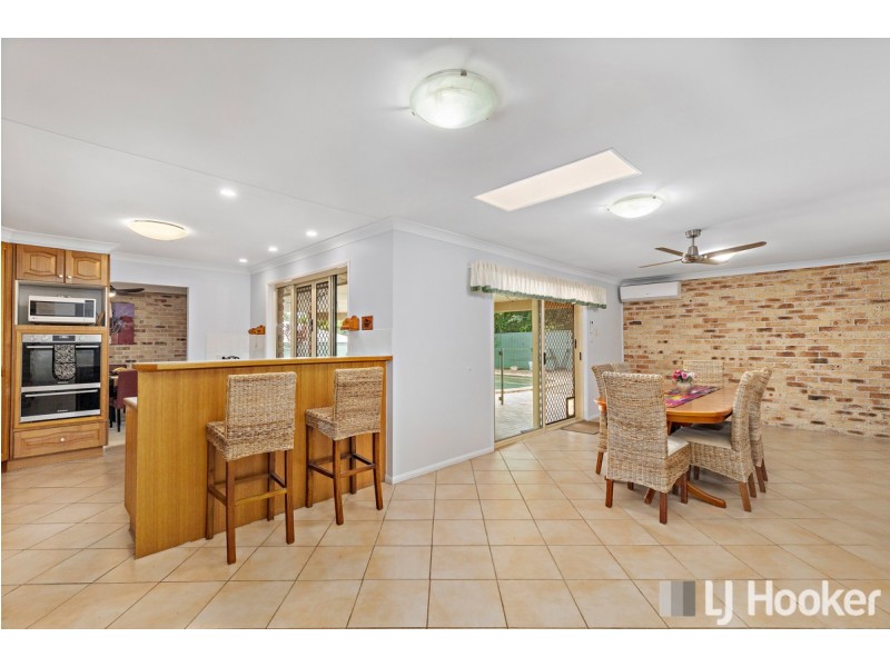 17 Champagne Crescent, Thornlands QLD 4164