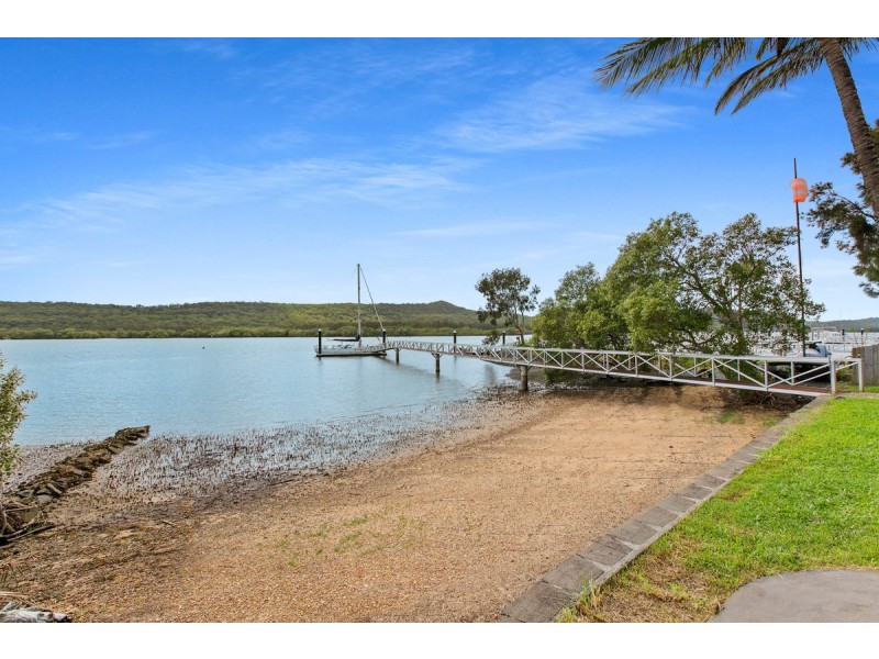 49 Wahine Drive, Russell Island QLD 4184
