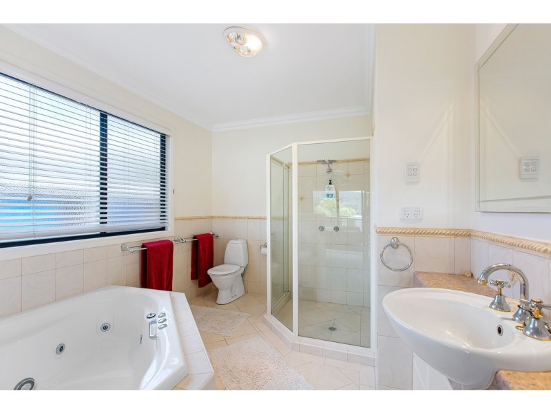 49 Wahine Drive, Russell Island QLD 4184