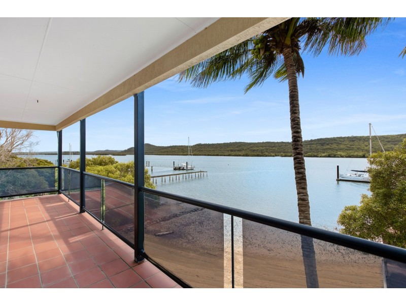 49 Wahine Drive, Russell Island QLD 4184