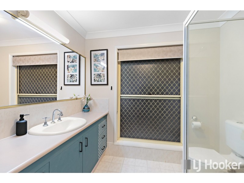 13 Newlands Street, Redland Bay QLD 4165