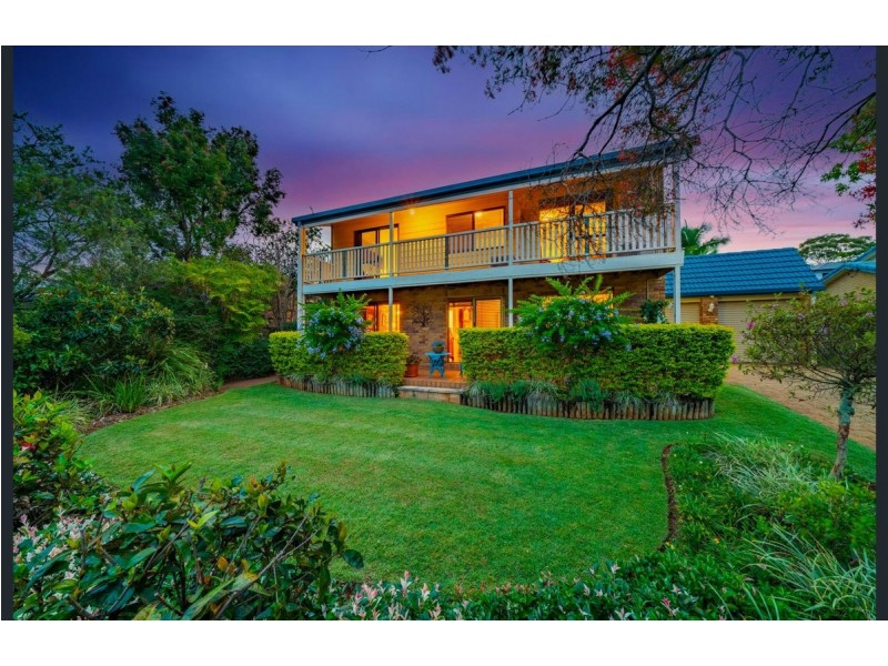 4 Hansen Court, Ormiston QLD 4160