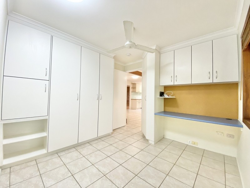 4 Hansen Court, Ormiston QLD 4160