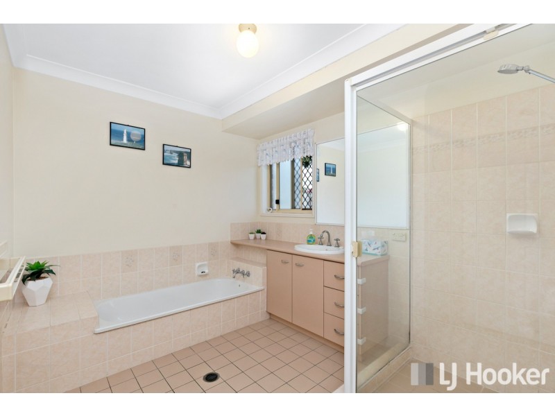 8 Lynch Crescent, Birkdale QLD 4159
