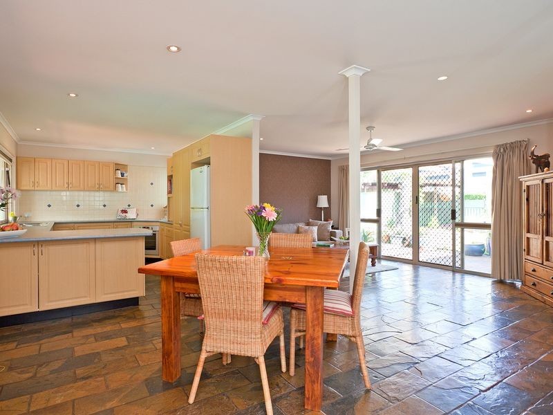 9a Oak Street, Ormiston QLD 4160