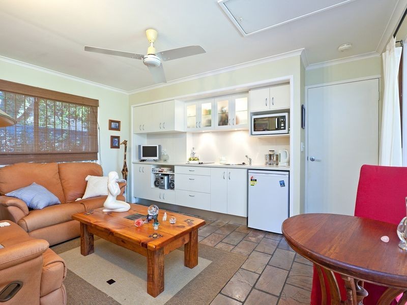 9a Oak Street, Ormiston QLD 4160