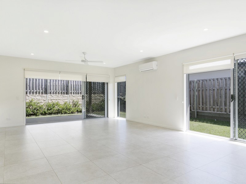 1 Mapleton Crescent, Capalaba QLD 4157